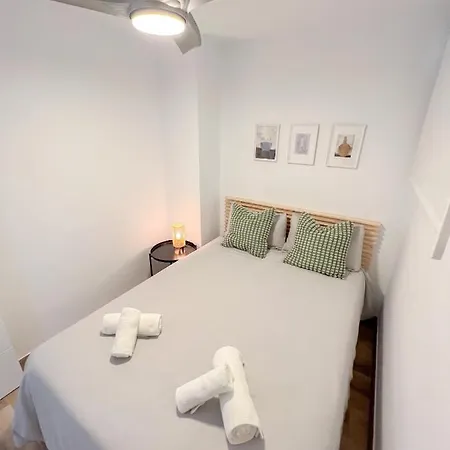 Bright & Cozy Acuario Beach&pool * בנאלמדנה