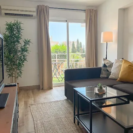 Bright & Cozy Acuario Beach&pool Daire *